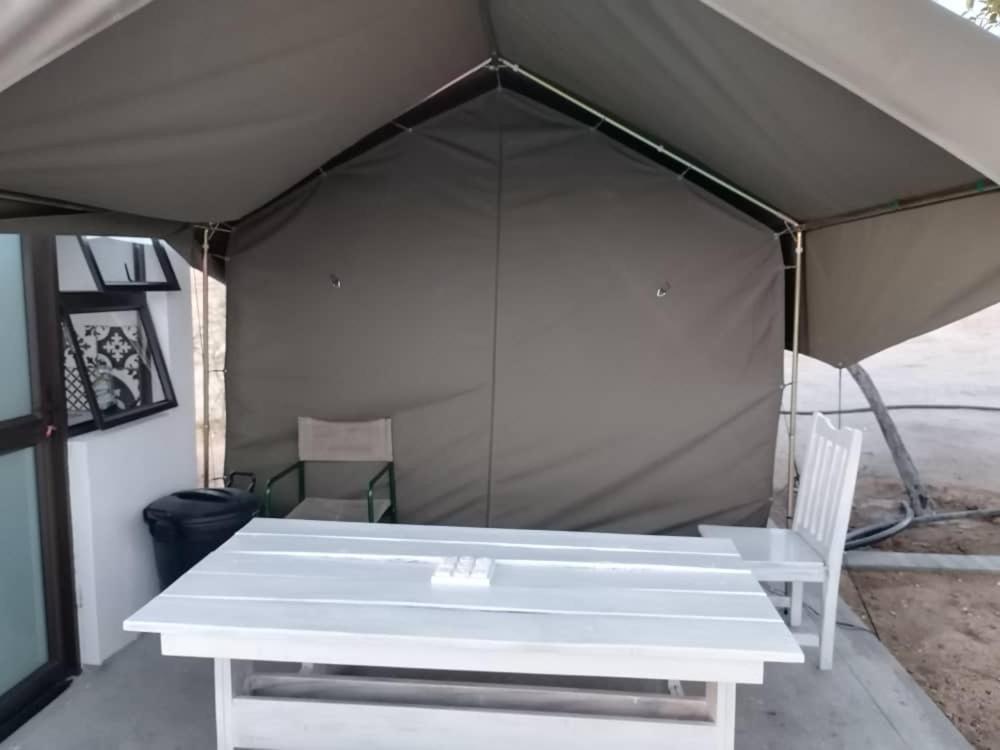 Achab Self Catering Tent Usakos Esterno foto